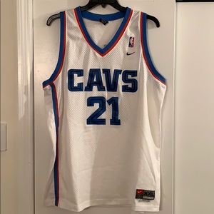 Throwback Cleveland Cavaliers Nike Jersey MilesXXL